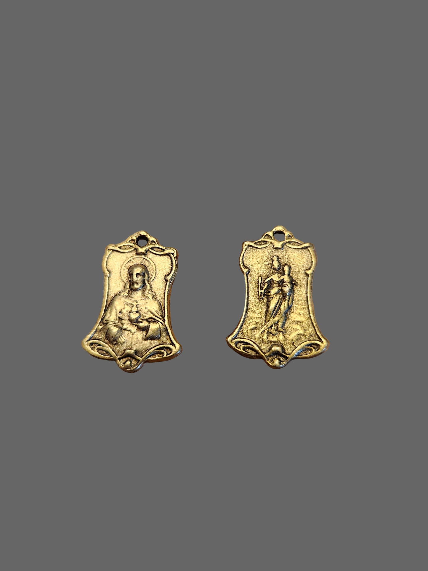 Sacred Heart, Gold, Pendant